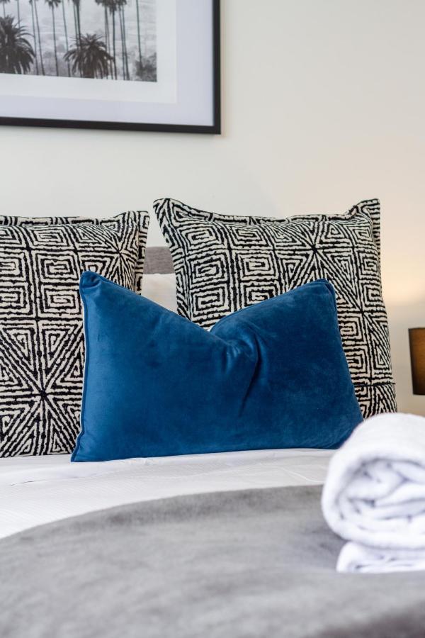 Upper Riccarton Dream - 2 Bed 2 Bath W/carpark Apartment Christchurch